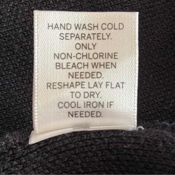 Knit navy blue dress with beautiful scalloped hems and bell sleeves size medium - Picture 7 of 7